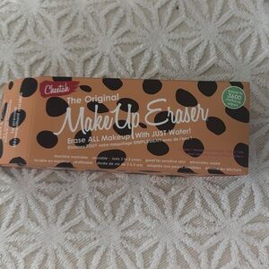 MakeUp Eraser Cheetah Reusable Makeup Remover new in box